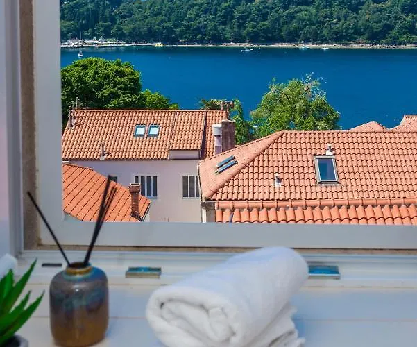 Lizza Villa Cavtat