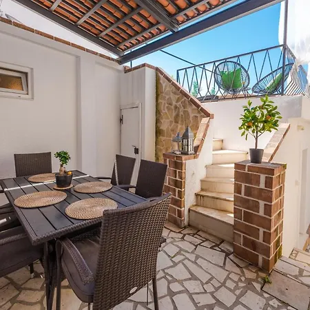 Villa Lizza